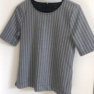 Ann Taylor Short sleeves top. XS.